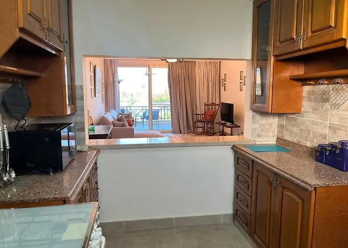 Peaceful 2br Lagoon View Getaway In Einbay Ain Sukhna