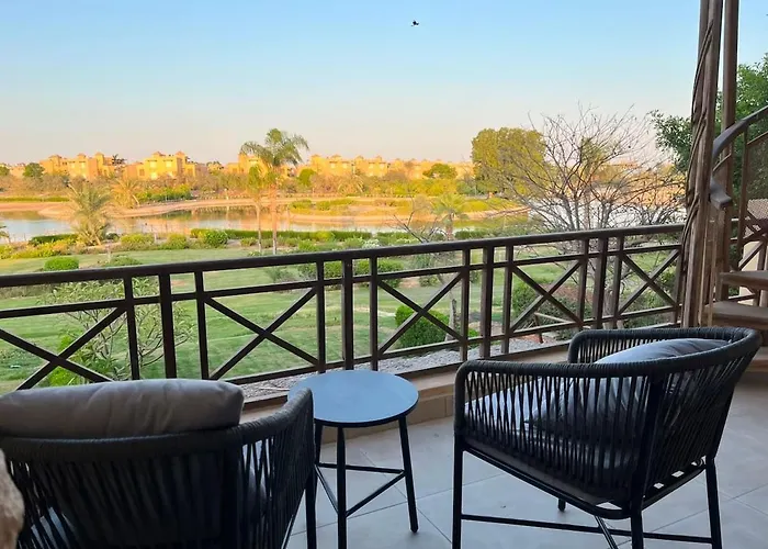 Peaceful 2br Lagoon View Getaway In Einbay Apartment *